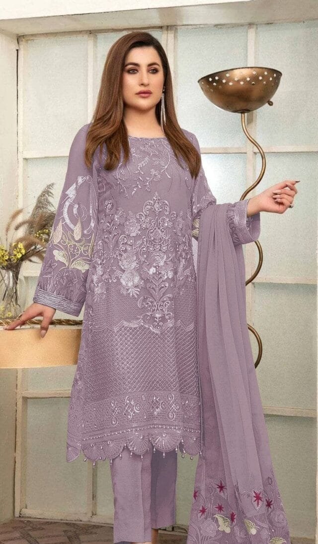 Pakistani Suits UK In Online