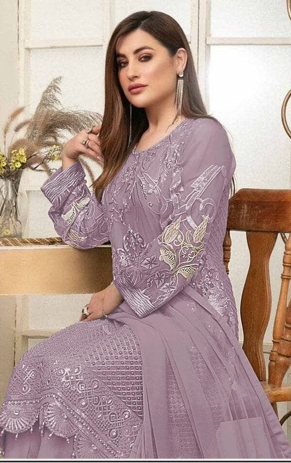 Pakistani Suits UK In Online
