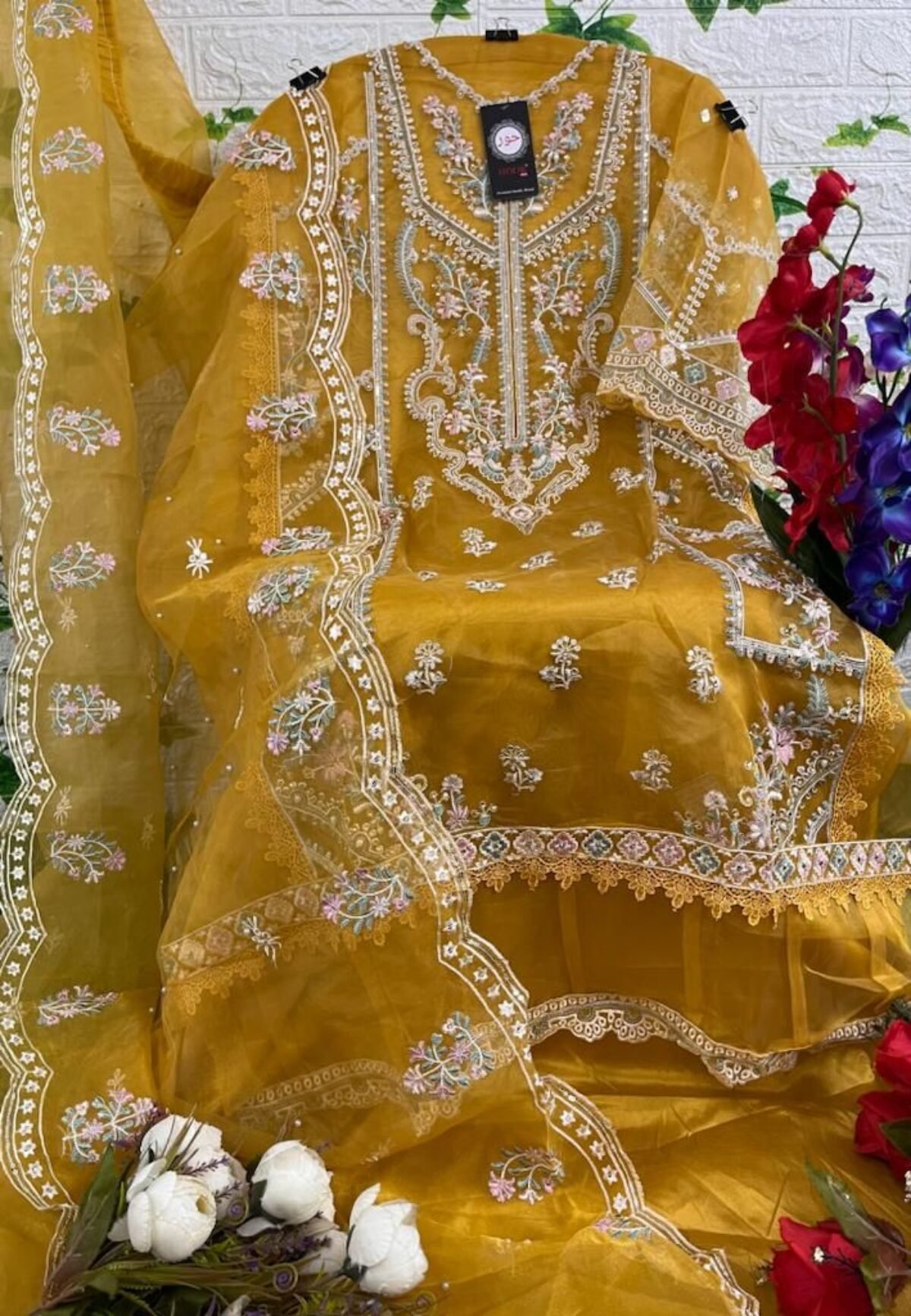 Women Embroidered Formal Dresses New York USA Pakistani Designer Formal Velvet  Dresses