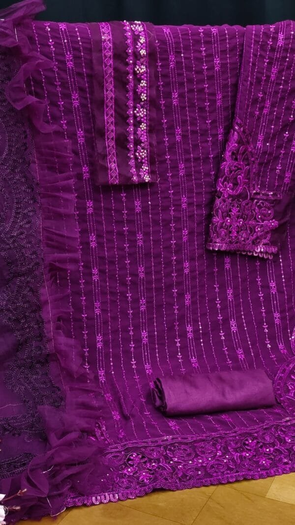 Best Pakistani Suit Online UK