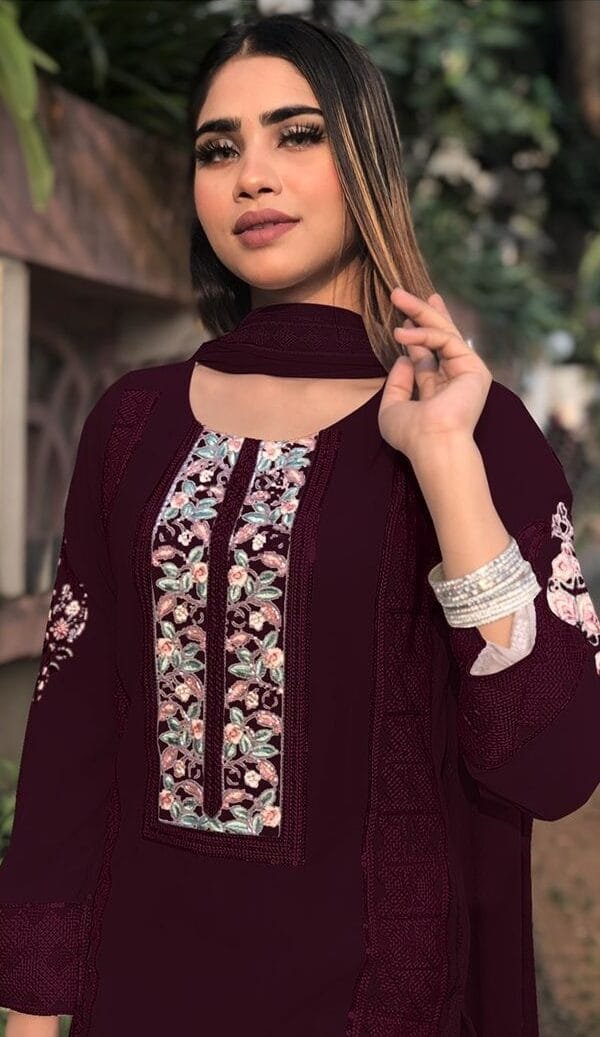 How Many UK Pakistani Clothes Online Islamabad