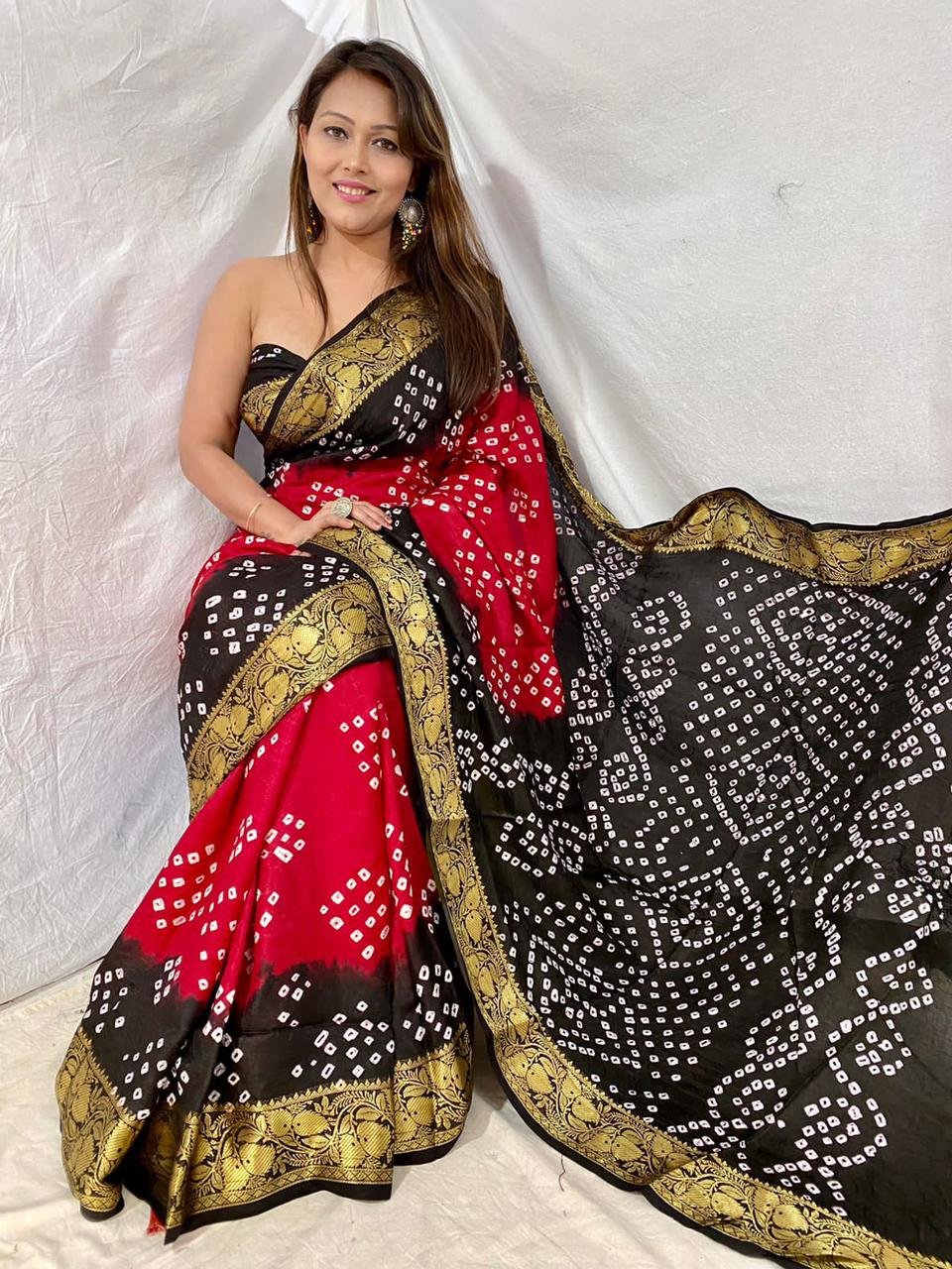 Bomkai Silk Saree: Buy Odisha Ikat Bomkai Pata Saree Online at Best Prices  – IndianVillèz