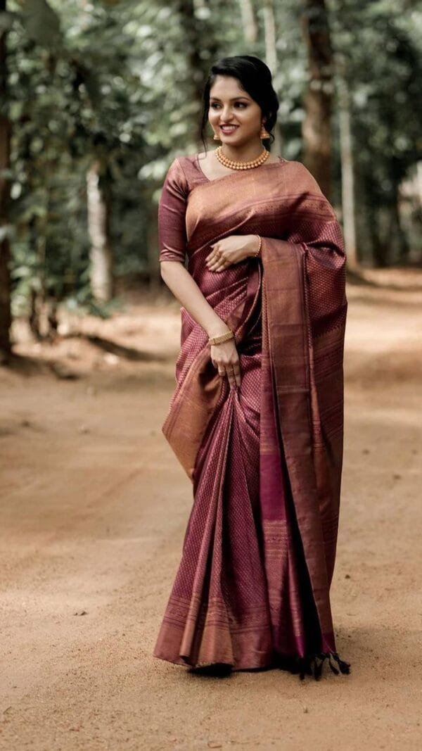 Online Latest Saree United Kingdom