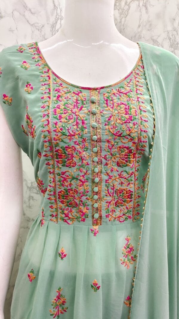 Pakistani Clothes Wholesalers In Lahore