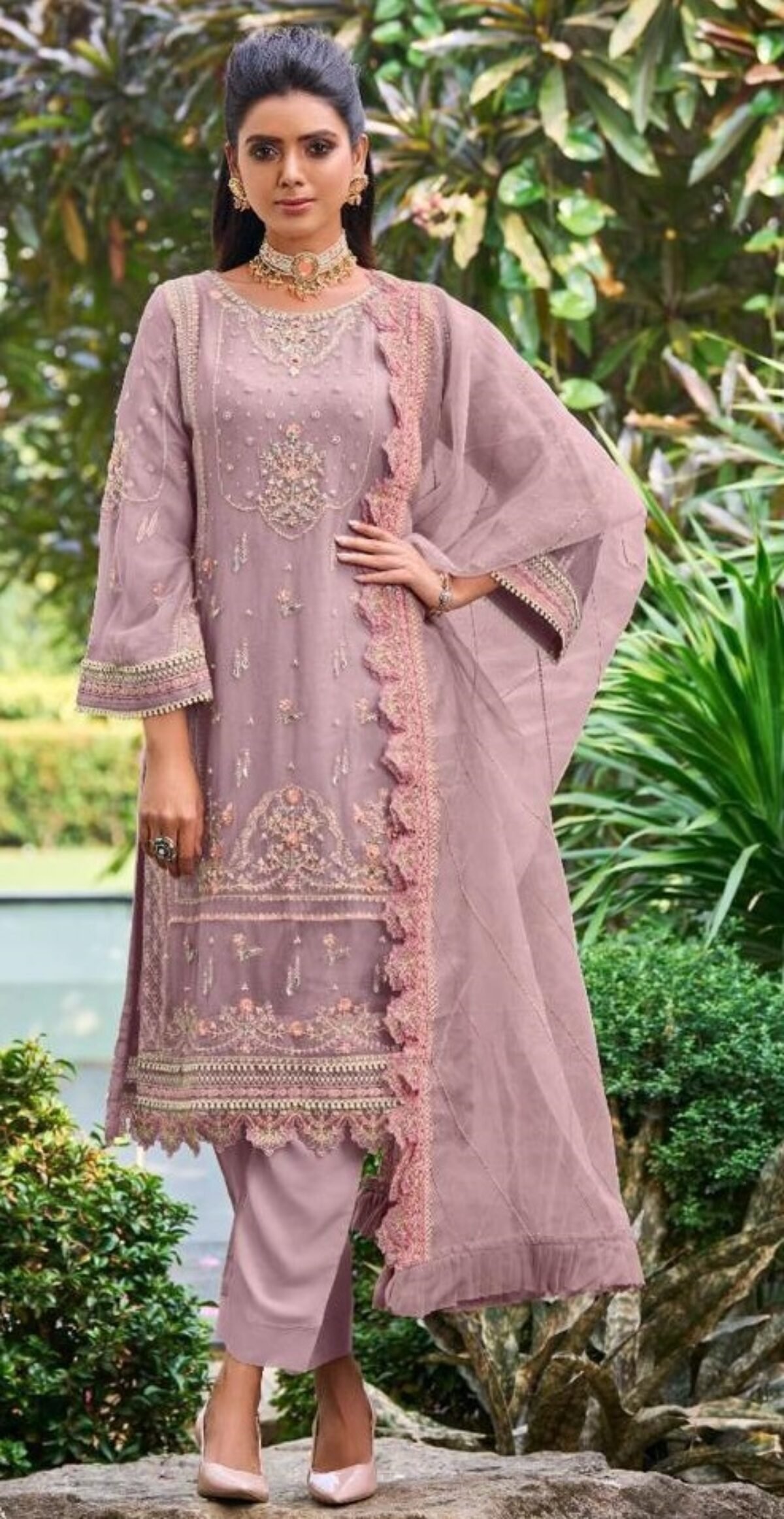 Chandigarh: Ladies Dress Suit Wholesale Chandigarh market price