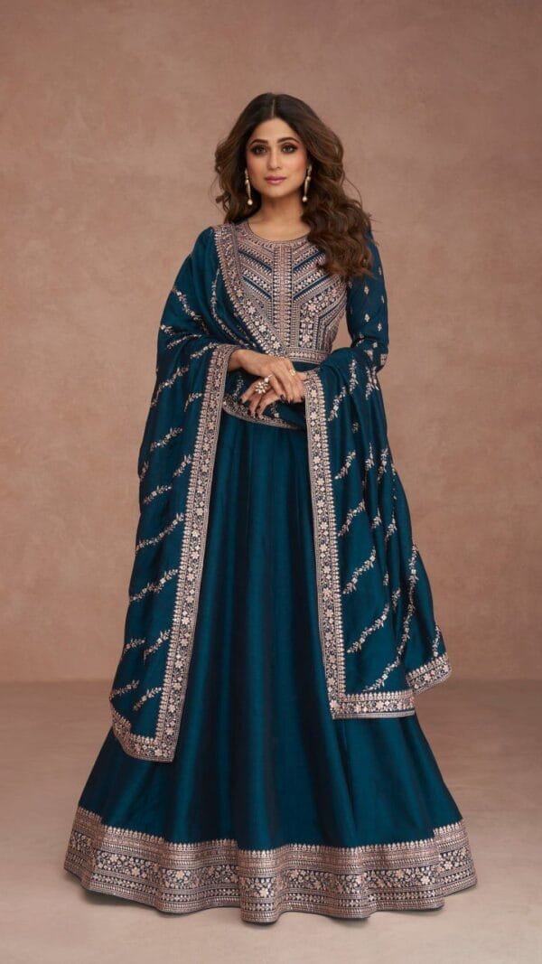 Pakistani Suits Wholesalers In Lucknow