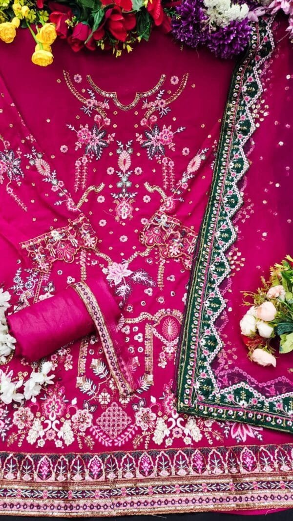 Pakistani Suits Wholesalers In Srinagar