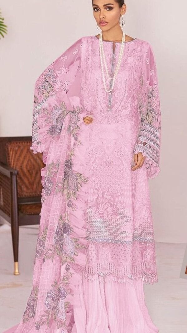 Wholesale Pakistani Suits In Uk