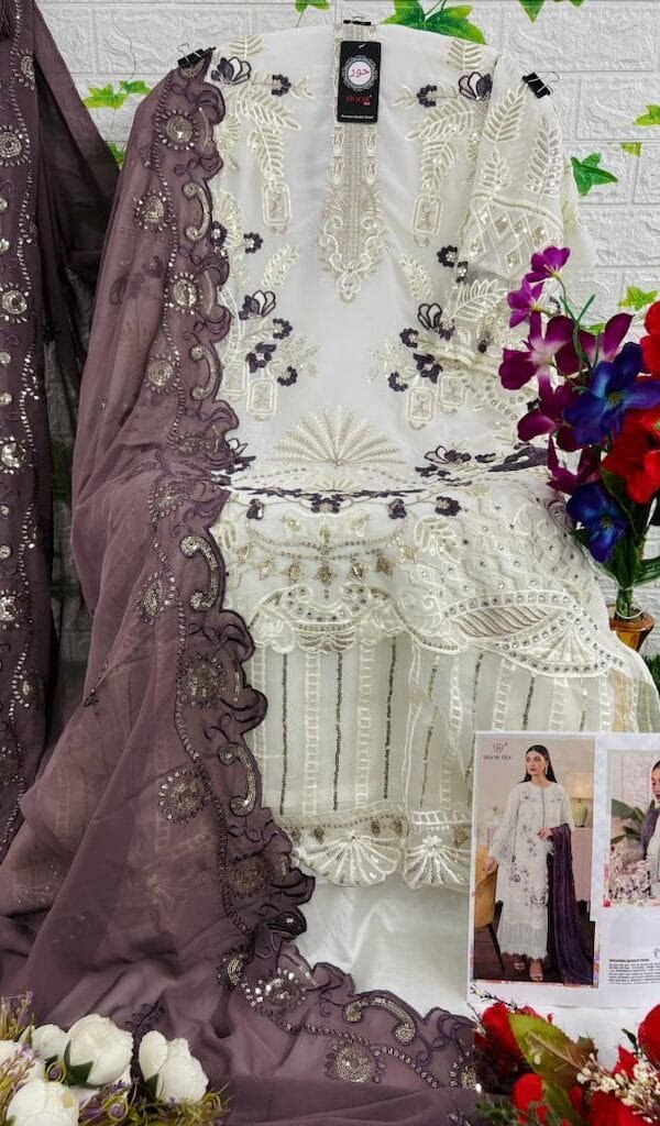Wholesale Pakistani Suits Online In Pakistan