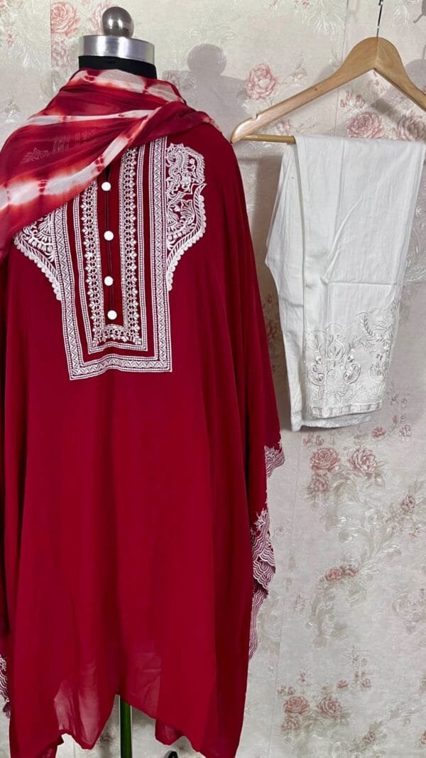 Wholesale Readymade Pakistani Suits