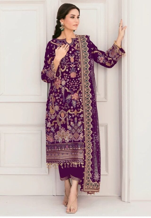 Wholesalers Of Pakistani Suits In Pakistan