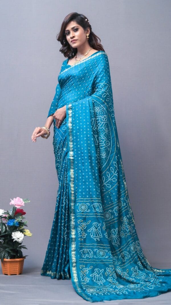 Costume Saree USA