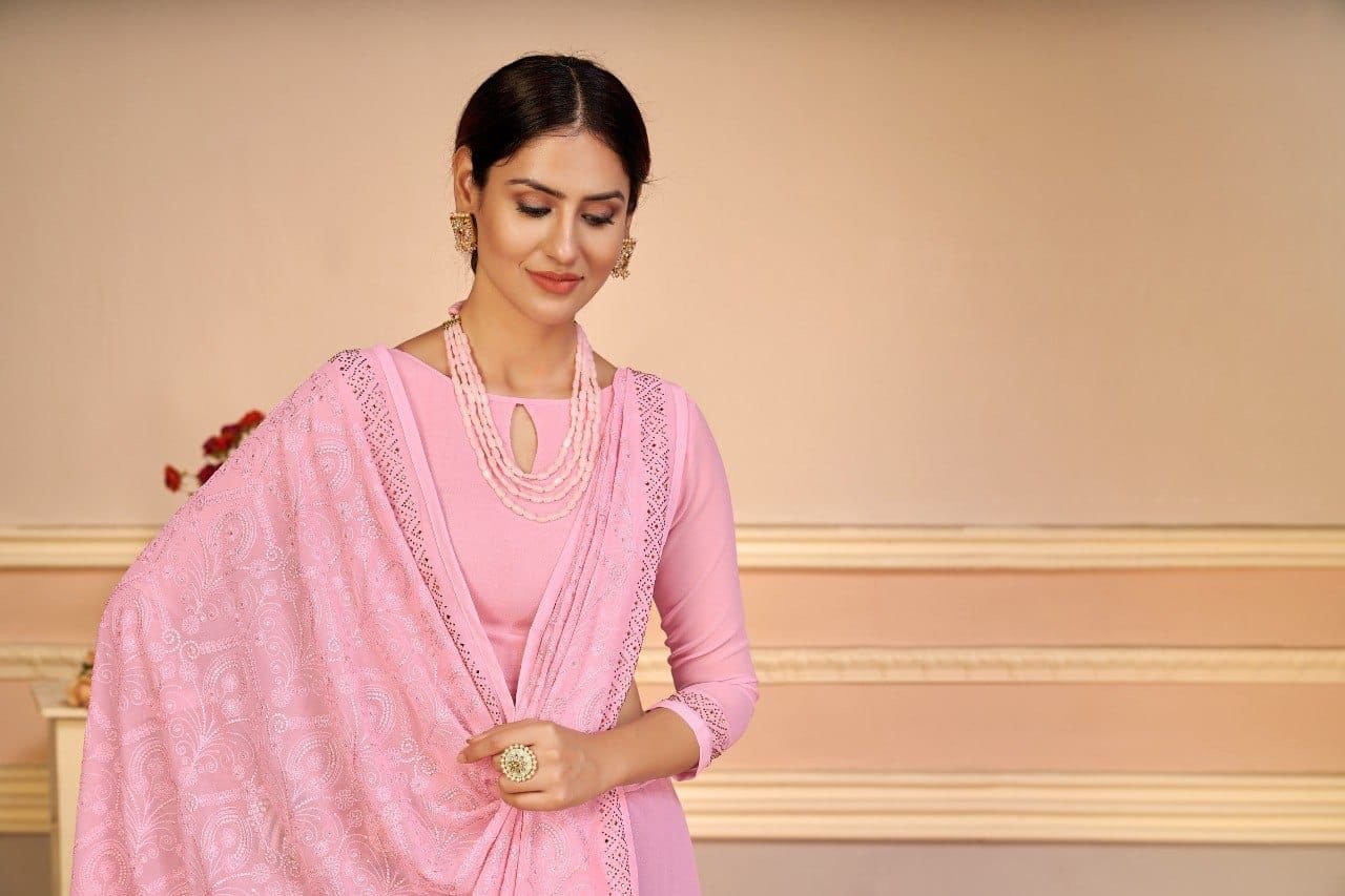 Amazon.com: themilestocks Women's Bollywood Chiffon Plain Sari Festival  Uniform Saree Wrap Fabric Unstitched Blouse Piece Party Wear (Apricot), One  Size : Clothing, Shoes & Jewelry