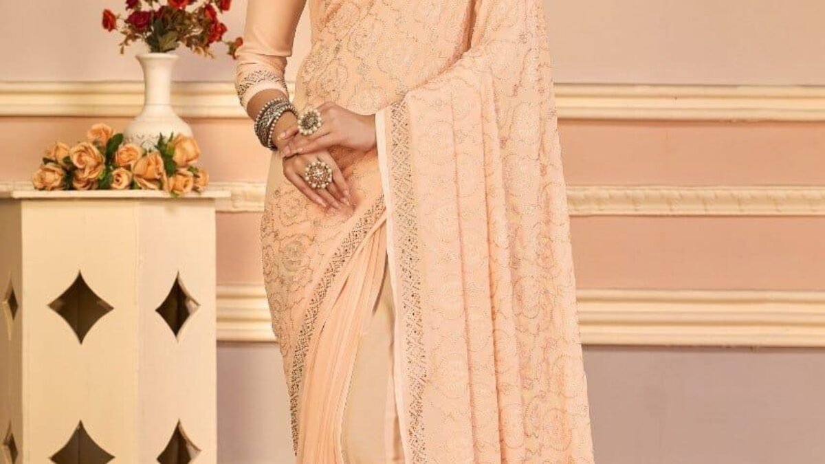 Buy GOPI SAREE Self Design Kanjivaram Jacquard, Pure Silk Cream Sarees  Online @ Best Price In India | Flipkart.com