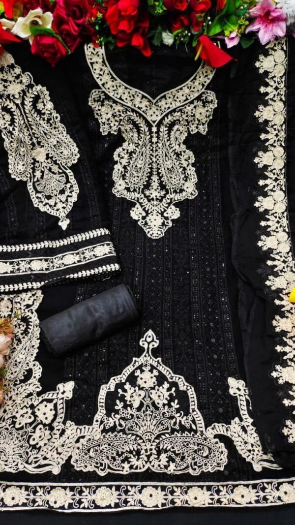 Pakistani Dresses In Mississauga