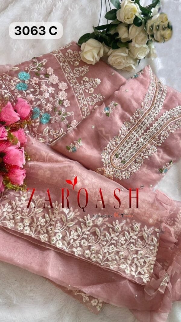 Pakistani Suits Sale Online