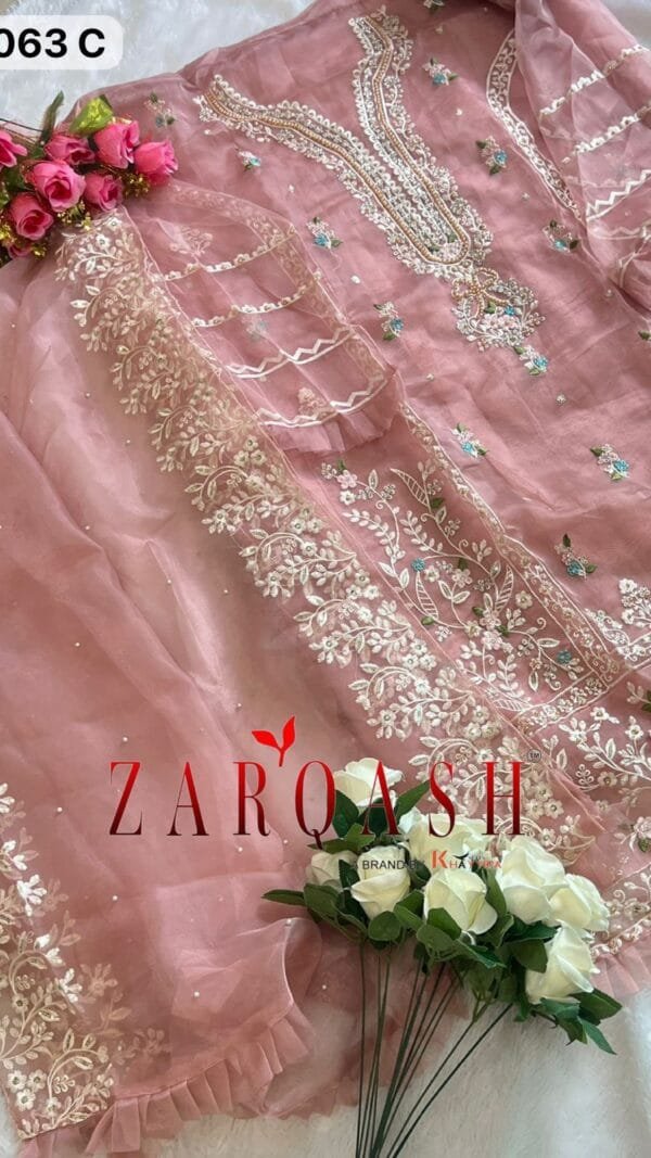 Pakistani Suits Sale Online