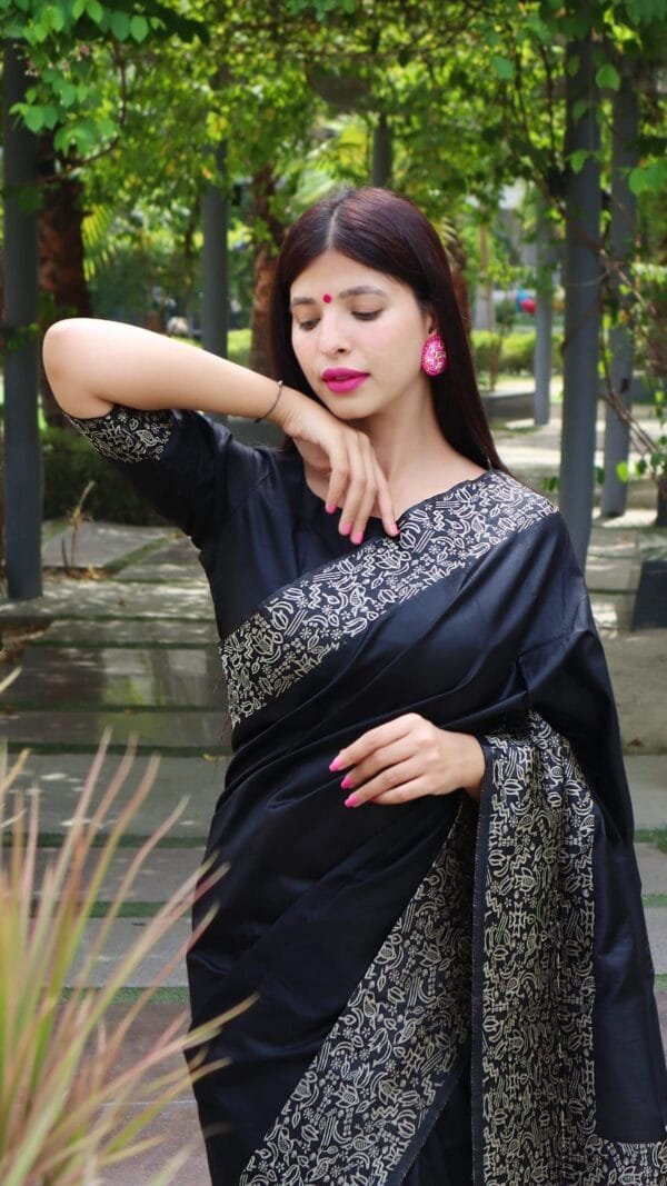 Black Banglori Handloom Raw Silk Saree