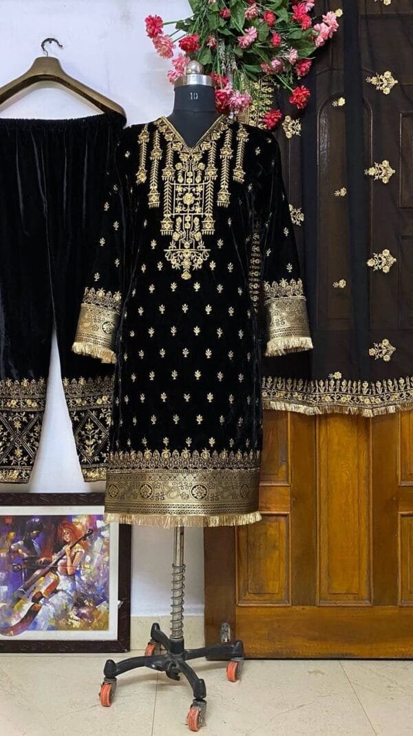 Black Heavy 9000 Velvet with Zari Embroidery Work Pakistani Suits In Sale
