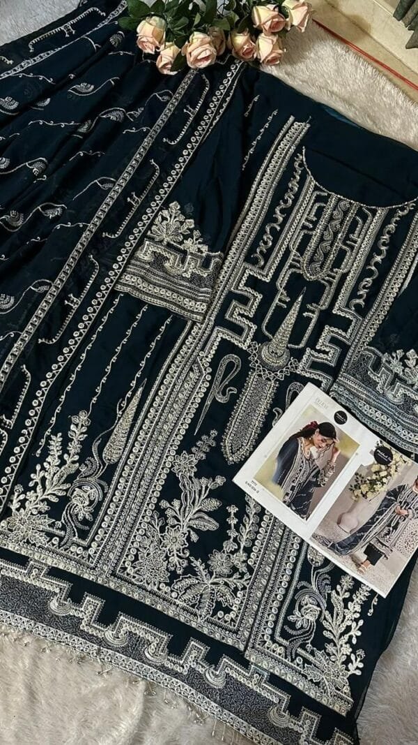 Green Heavy Georgette Fabric with Heavy Work Pakistani Suits in Sale