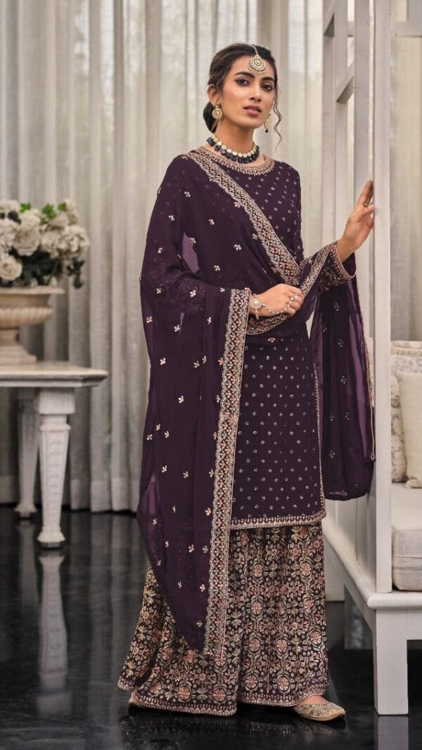 Ligh Purple Heavy Fox Georgette with Embroidery Sequence Work Pakistani Suits in Sale