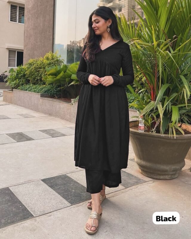Women Latest Traditional Indian Cotton Black Dresses Online – Nakh Clothing