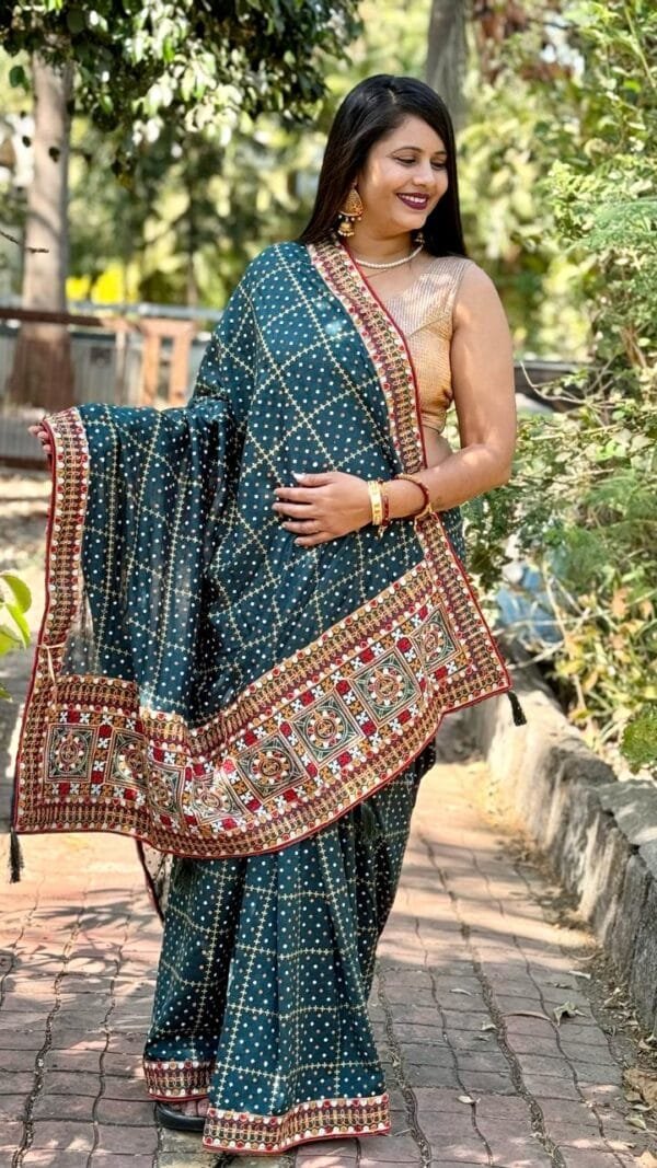 Blue Colour Vishitra Saree