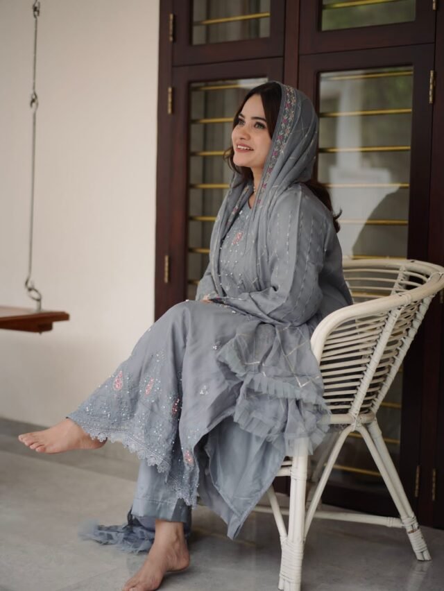 Graceful Glamour Couture Designer Pakistani Suits