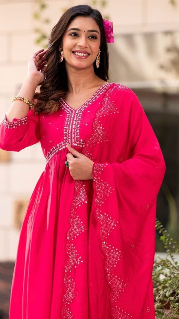 Meganta Colour Roman Silk With Innar Kurti