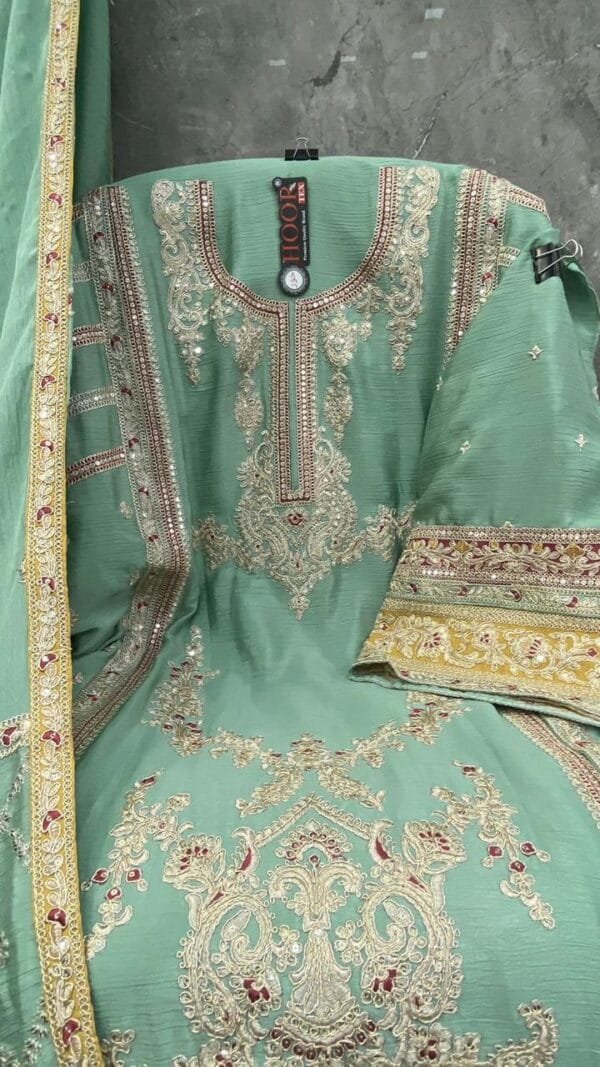Pakistani Dresses Sale Online Imported Sillk