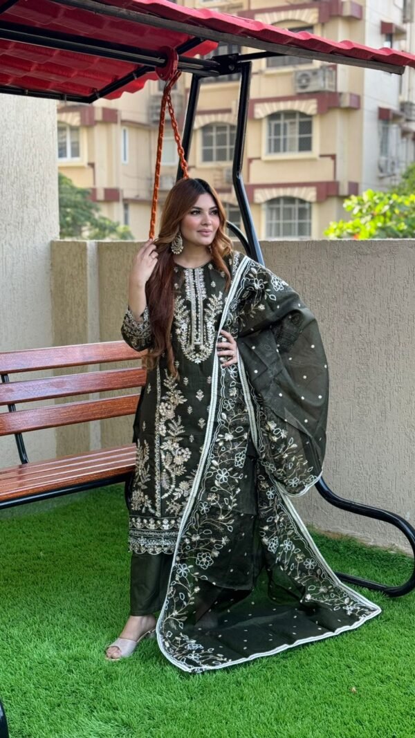 Green Colour Georgette very heavy embroidered Suits