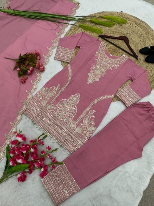 Pink Colour Pure Chinnon With Heavy Embroidery Suit