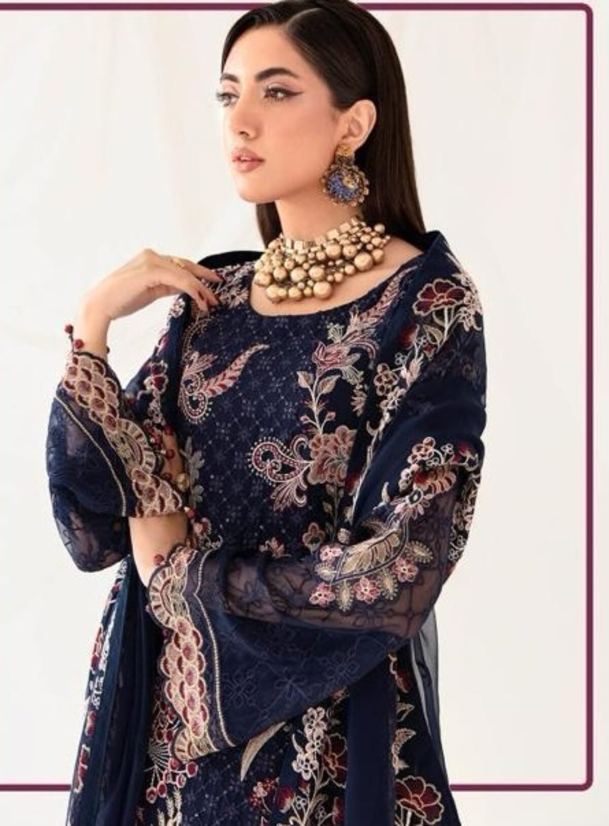 Elegant Blue Pakistani Suits Dress - Elevate Your Ethnic Wardrobe Elegant Blue Pakistani Suits Dress - Elevate Your Ethnic Wardrobe