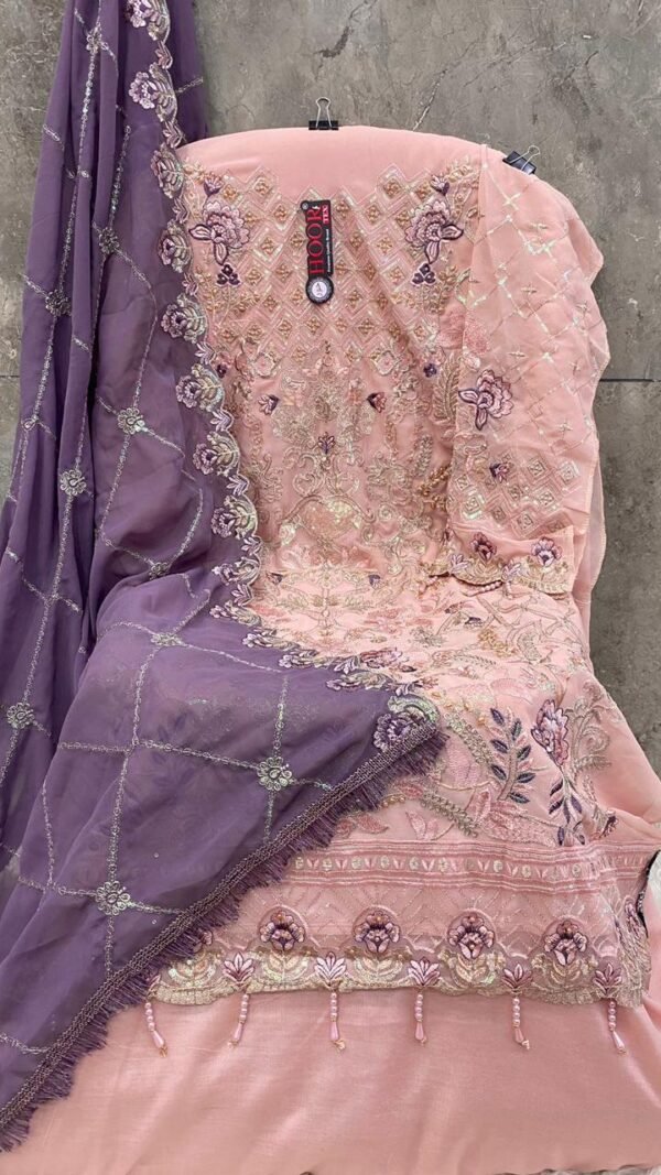 Light Purple color Pakistani Suits Dress