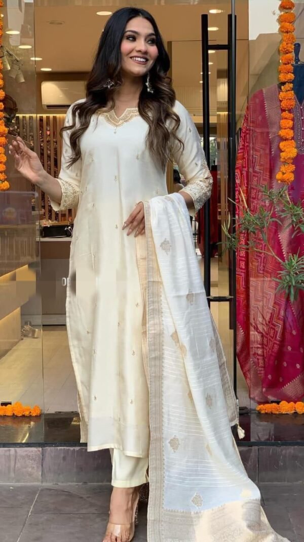 Ethereal White Kurta Set For Women
