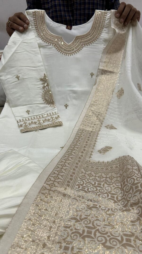 Ethereal White Kurta Set For Women