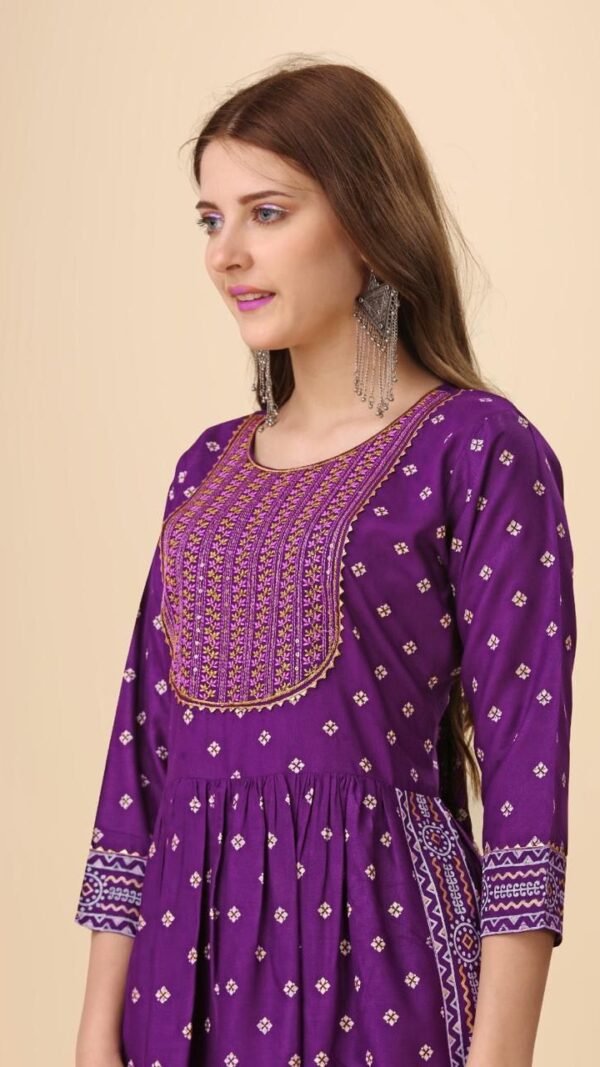 Floral Fusion Kurta Set for Women (5)