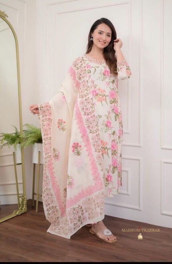 Pink Elegance Kurta Set For Women