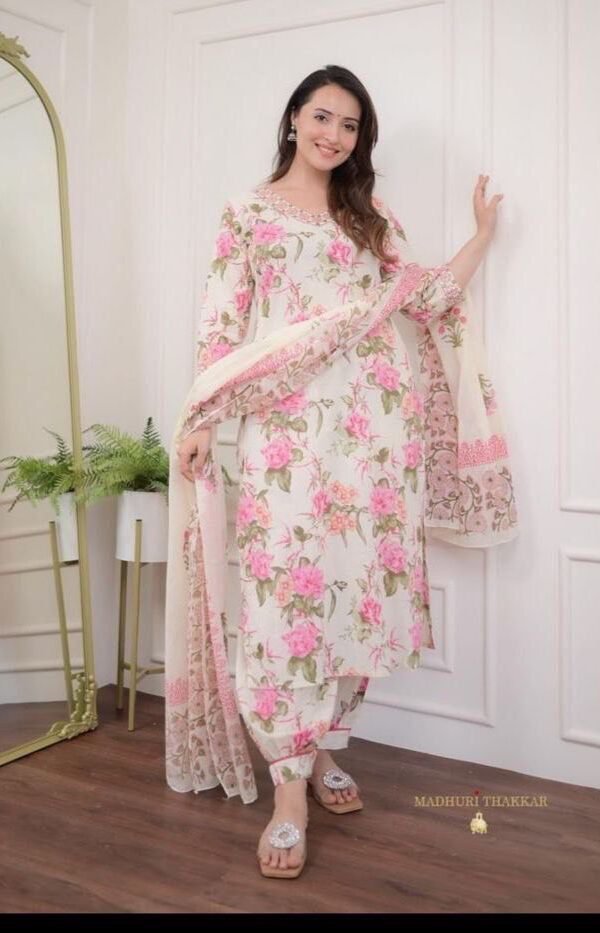 Pink Elegance Kurta Set For Women