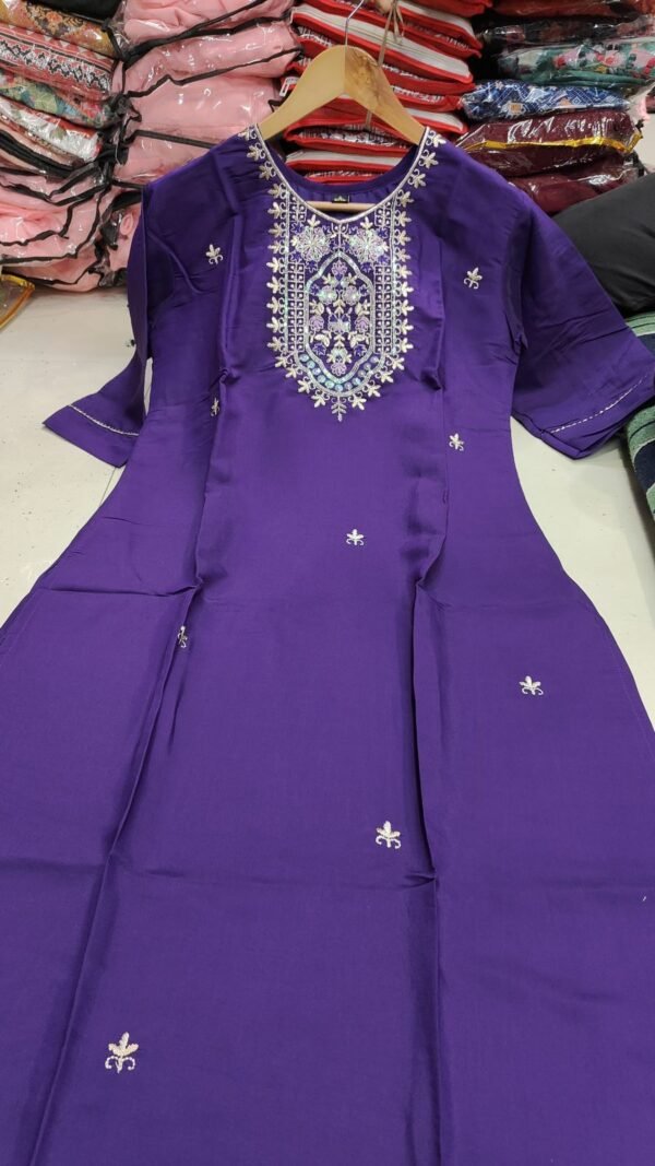 Purple Fantasia Kurta Set For Women