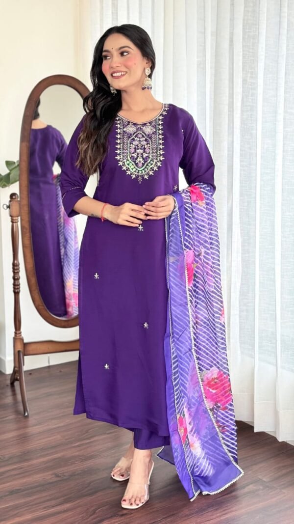 Purple Fantasia Kurta Set For Women