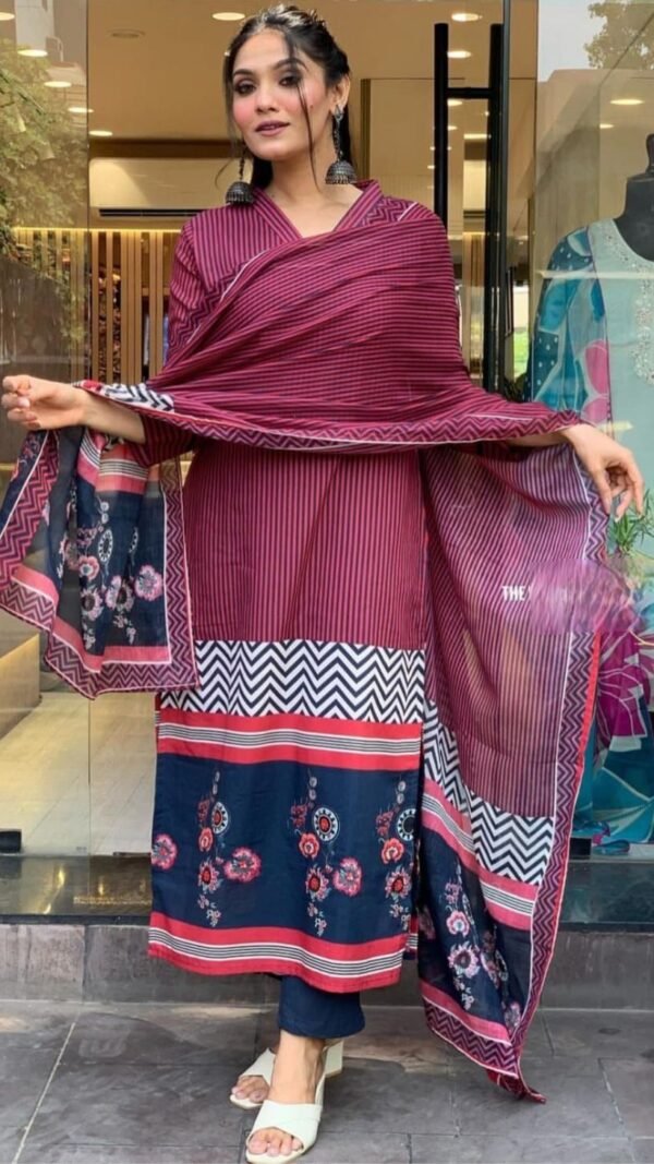 Regal Radiance Kurta Set for Women