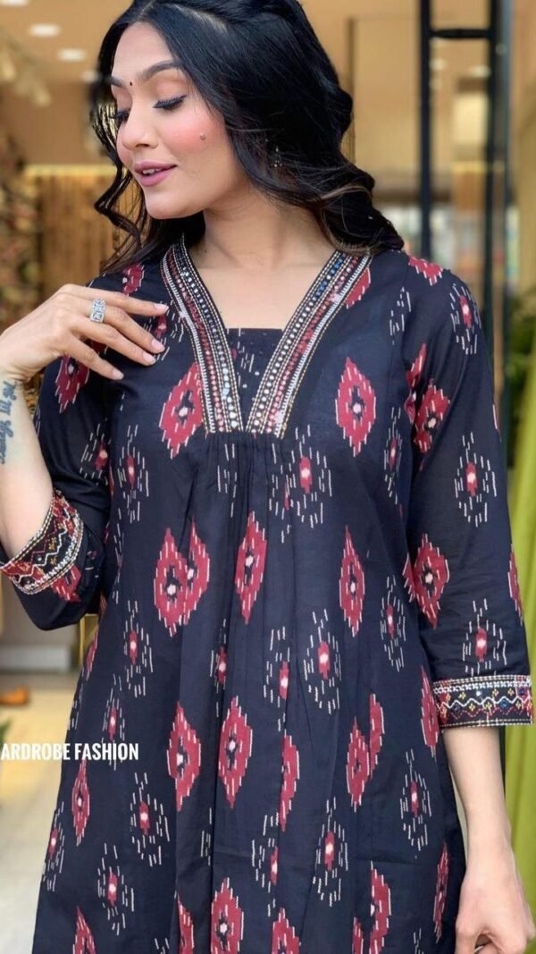 Vogue Kurta Set for Women