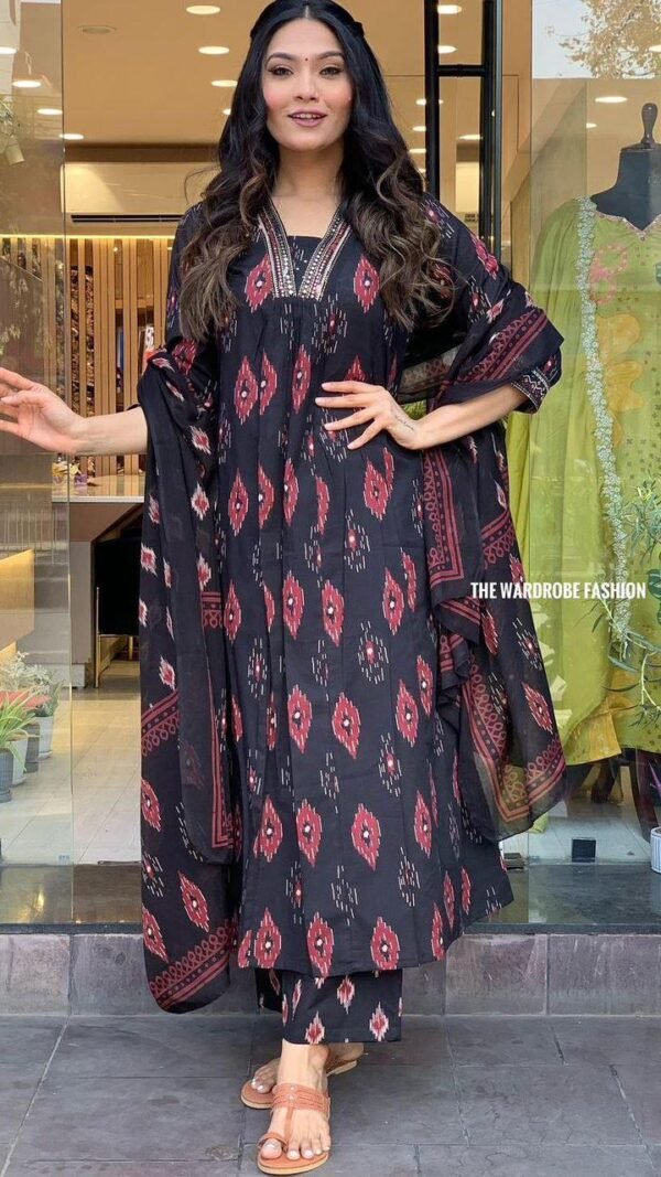 Vogue Kurta Set for Women