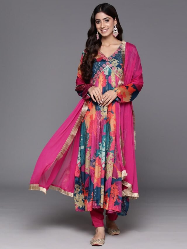 Dazzling Partywear Kurta Sets For Women