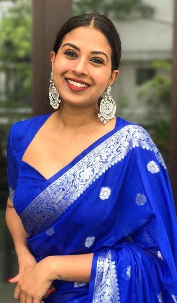 Alternative view of Buy Soft Lichi Silk Saree Online Under ₹1000 – Blue Jacquard Border Saree for Women