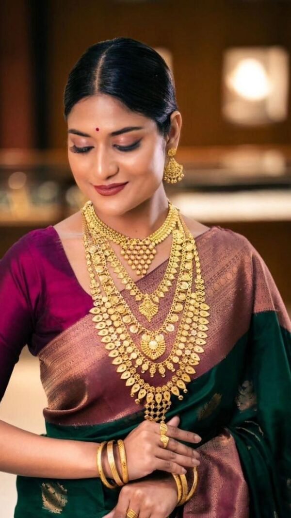 Alternative view of Green Lichi Silk Saree With Pink Border & Rich Jacquard Work