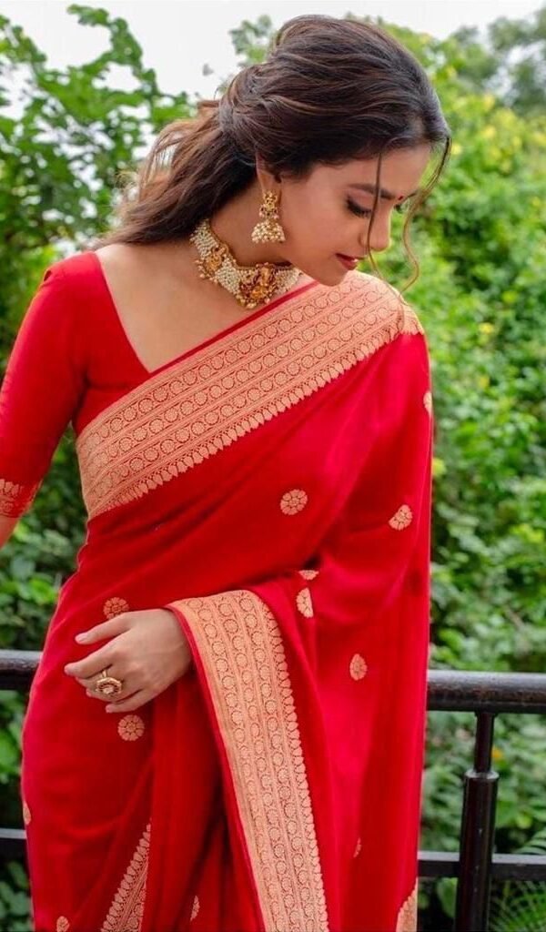 Alternative view of Red Lichi Silk Saree With Rich Golden Jacquard Border