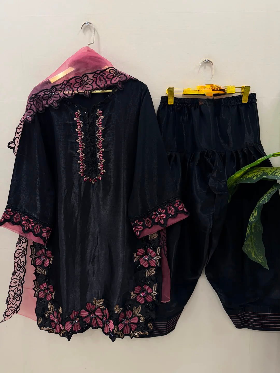 Black Farshi Salwar Suit Set with Floral Embroidery - Image 2