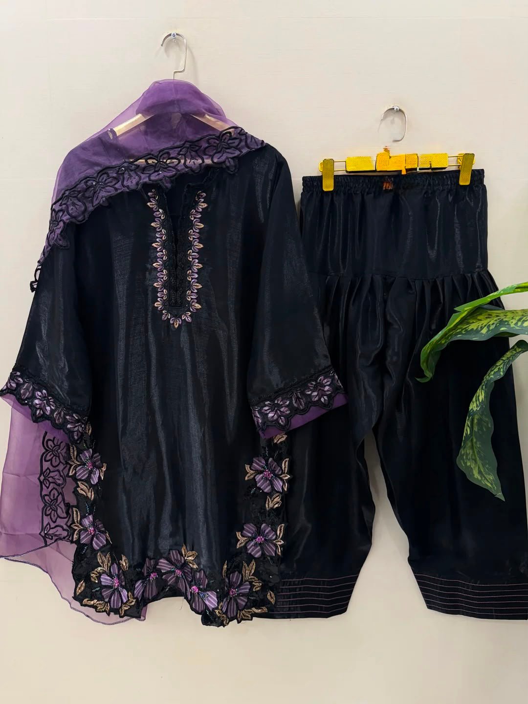 Black Farshi Salwar Suit Set with Floral Embroidery - Image 6